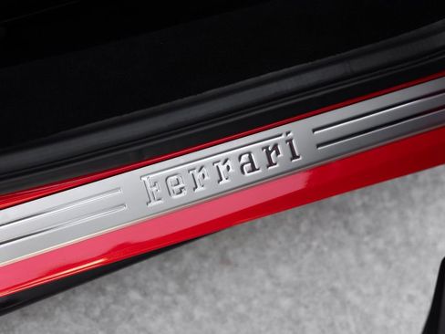 Used 2017 Ferrari 488 GTB RWD image 15