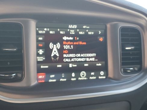 Used 2021 Dodge Charger SXT w/ Driver Convenience Group image 17