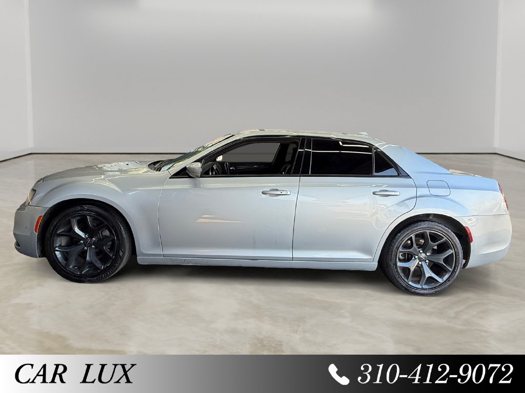 Used 2021 Chrysler 300 S RWD image 2