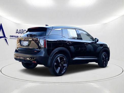 Used 2025 Nissan Kicks SR FWD image 4