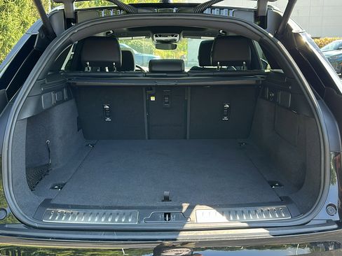 Used 2025 Land Rover Range Rover Velar Dynamic SE image 6