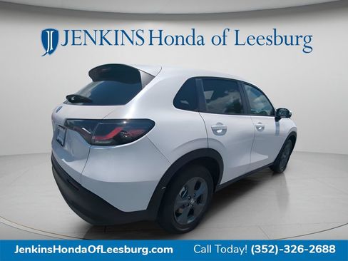 New 2027 Honda HR-V LX image 3