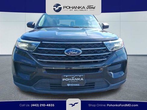 Used 2021 Ford Explorer XLT AWD/4WD image 2