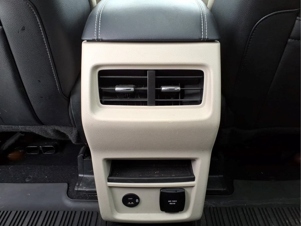 Used 2022 Ford Edge Titanium w/ Cargo Accessory Package AWD/4WD image 31