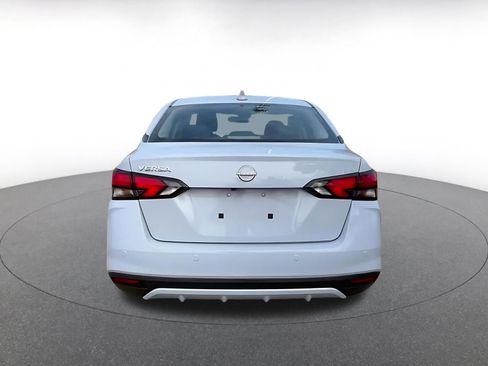 Used 2025 Nissan Versa SV FWD image 12