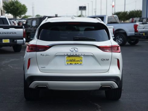 Used 2021 INFINITI QX50 Luxe w/ Appearance Package AWD/4WD image 7