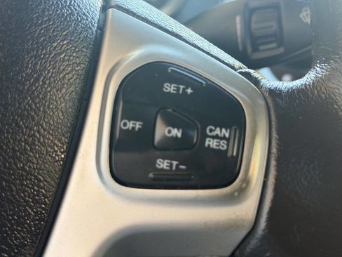 Used 2013 Ford Fiesta Titanium image 14