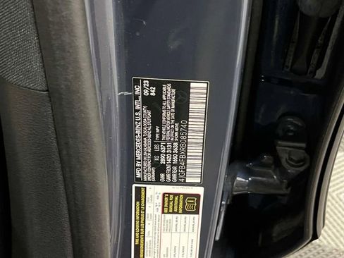 Certified 2024 Mercedes-Benz GLE 350 4MATIC image 19