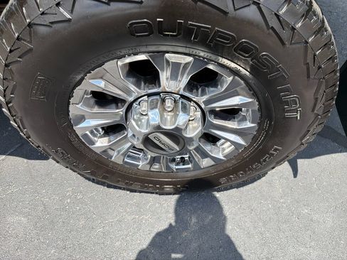 Used 2017 Ford F350 Lariat w/ Chrome Package AWD/4WD image 17