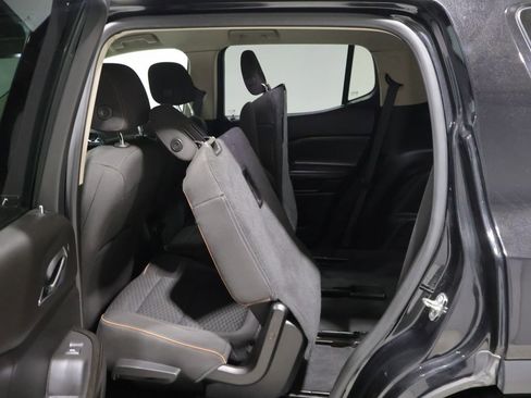 Used 2019 GMC Acadia SLE w/ Driver Alert Package I image 18