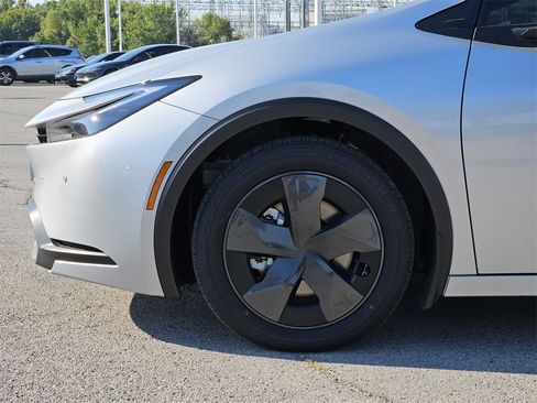 New 2026 Toyota Prius Plug-In Hybrid image 6