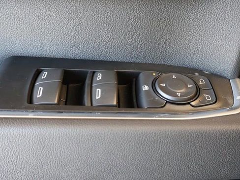 New 2026 GMC Sierra 1500 SLE image 12