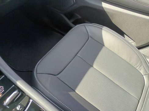 New 2025 Jeep Grand Cherokee Overland w/ Trailer Tow Package AWD/4WD image 19