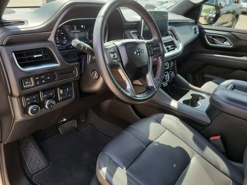 Used 2023 Chevrolet Suburban RST w/ Sport Performance Package AWD/4WD image 10