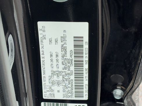 Certified 2025 Toyota Tacoma SR5 image 30