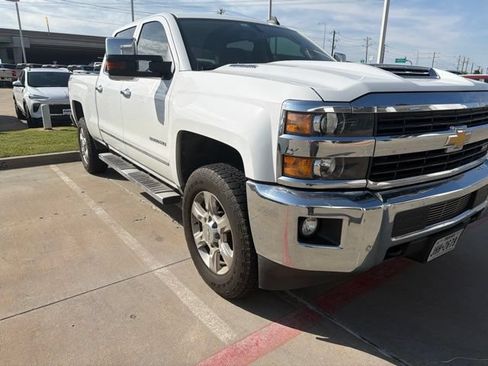 Used 2017 Chevrolet Silverado 2500 LTZ w/ Duramax Plus Package AWD/4WD image 2