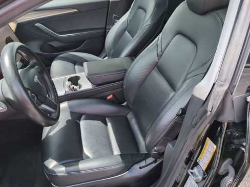 Used 2023 Tesla Model 3 Standard Range RWD image 8