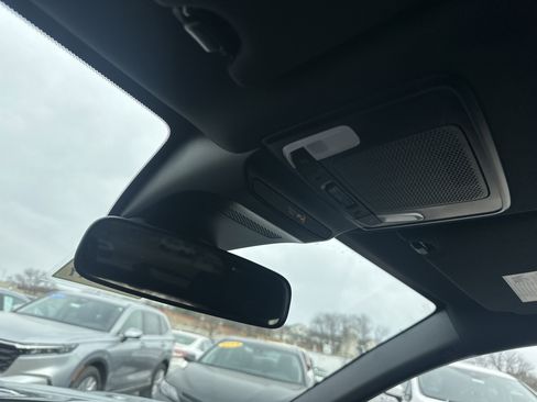 Certified 2025 Honda HR-V Sport image 29