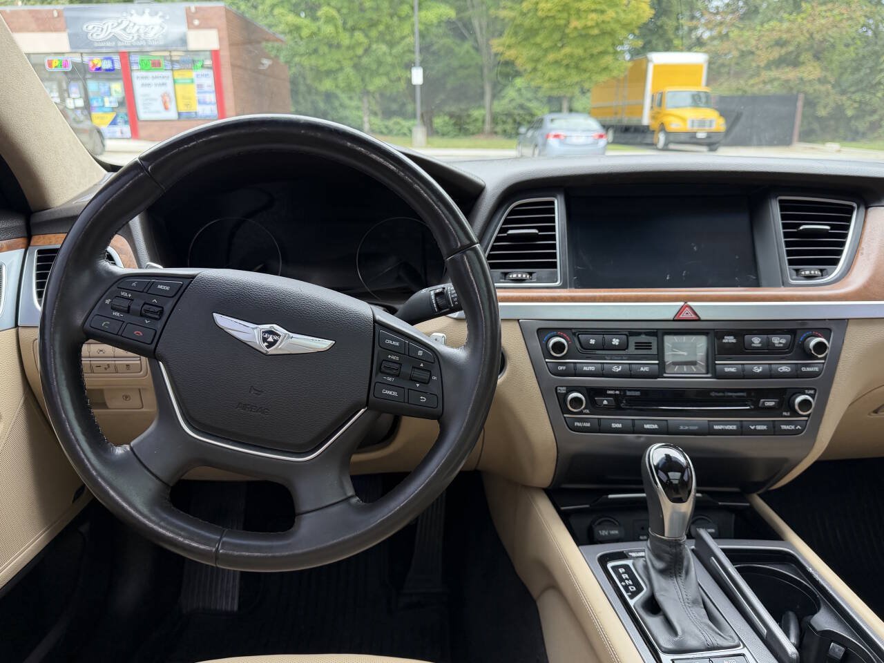 Used 2016 Hyundai Genesis 3.8 image 11