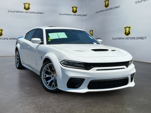 Used 2020 Dodge Charger SRT Hellcat w/ Navigation & Travel Group RWD image 3
