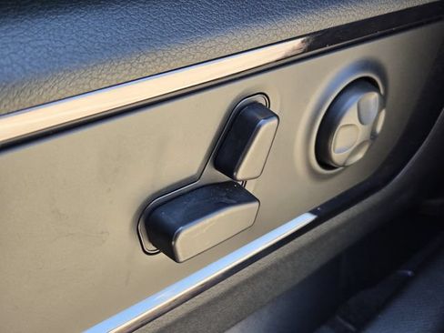 Certified 2025 RAM 1500 Limited AWD/4WD image 33