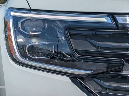 New 2026 Volkswagen Atlas Cross Sport SEL R-Line AWD/4WD image 10