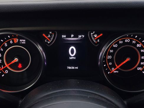 Used 2018 Jeep Wrangler Sport image 15