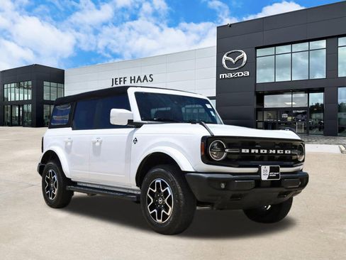 Used 2023 Ford Bronco Outer Banks AWD/4WD image 4
