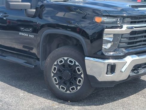 Used 2024 Chevrolet Silverado 2500 LT w/ Convenience Package AWD/4WD image 10