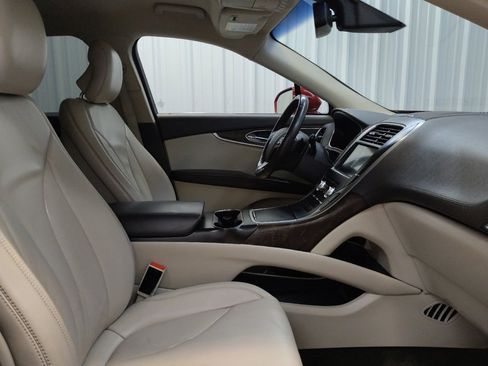 Used 2016 Lincoln MKX Select w/ Select Plus Package FWD image 21