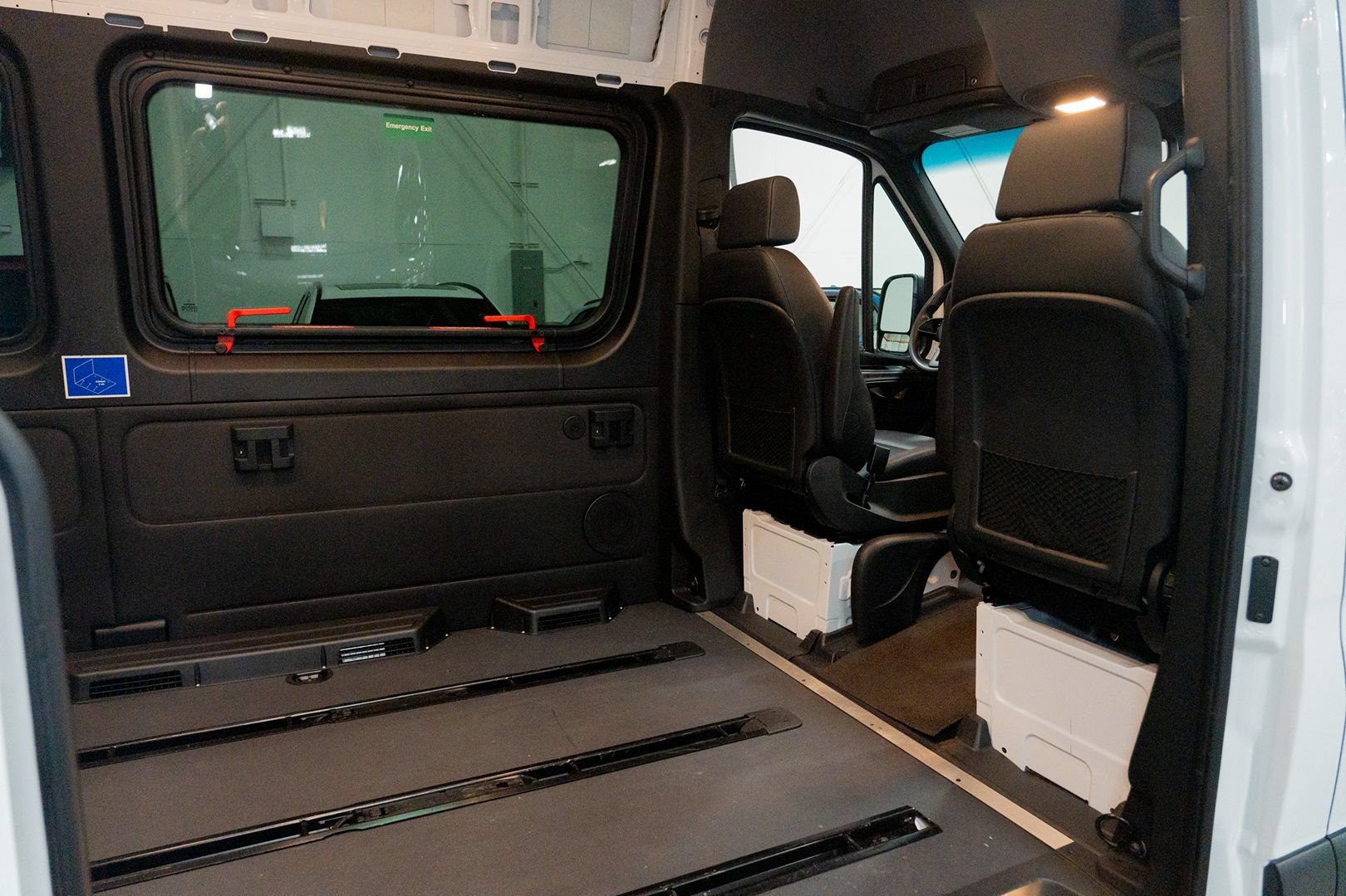 Used 2019 Mercedes-Benz Sprinter 2500 image 25