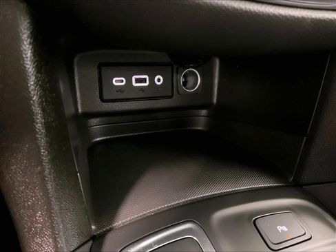 Used 2023 Chevrolet Equinox LT image 26