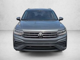 Used 2024 Volkswagen Tiguan SE video 2