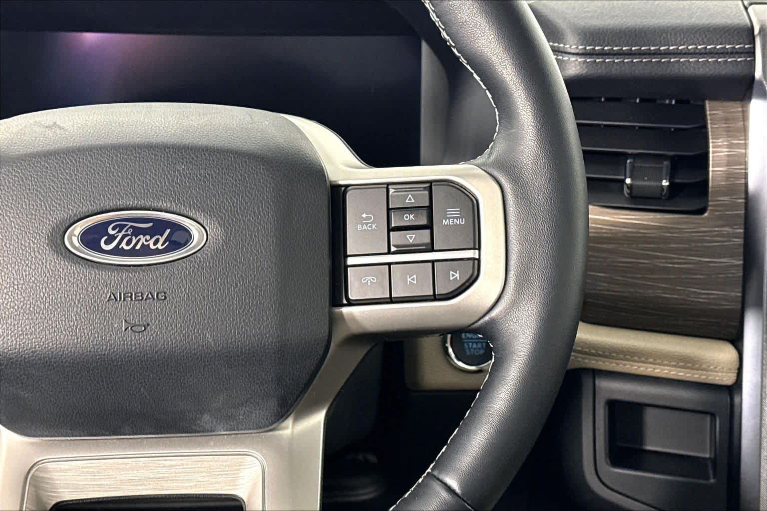 Used 2024 Ford Expedition Max Limited RWD image 20