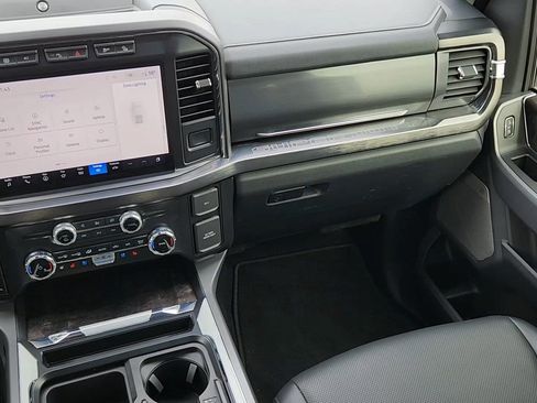 Certified 2024 Ford F250 Lariat w/ Lariat Ultimate Package image 7