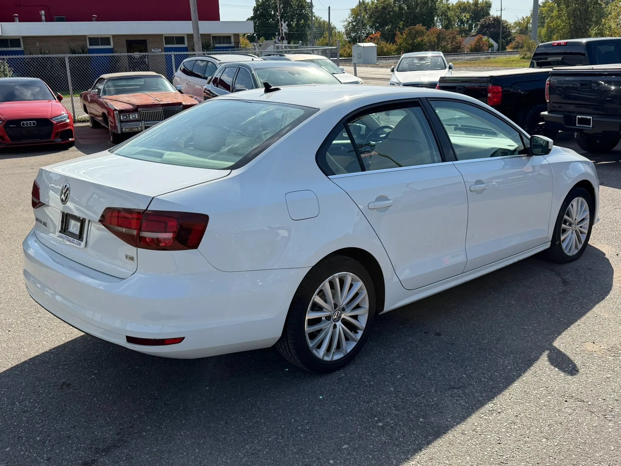 Used 2016 Volkswagen Jetta SEL w/ Lighting Package FWD image 4