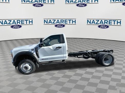 New 2025 Ford F550 4x4 Regular Cab Super Duty image 5