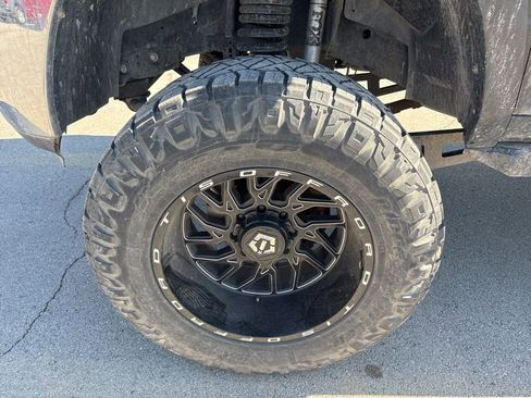 Used 2018 RAM 2500 Laramie w/ Off Road Package image 9