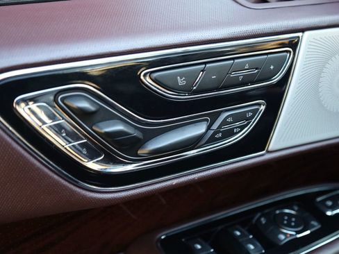 Used 2018 Lincoln Navigator Black Label w/ Cargo Package image 43