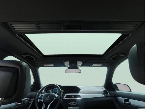 Used 2013 Mercedes-Benz C 250 Sedan image 23