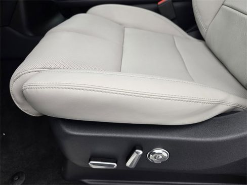 New 2025 Lincoln Navigator L Reserve image 22