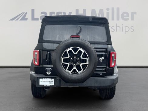 Used 2022 Ford Bronco Outer Banks image 4