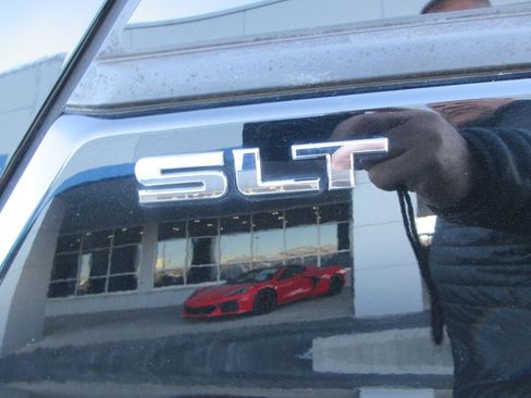 Used 2021 GMC Terrain SLT w/ LPO, Floor Liner Package image 10