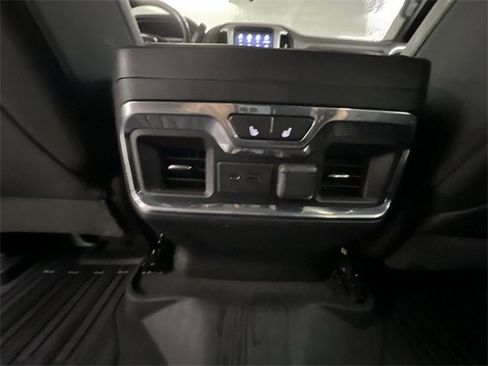 Used 2020 GMC Sierra 2500 SLT w/ SLT Premium Plus Package image 22