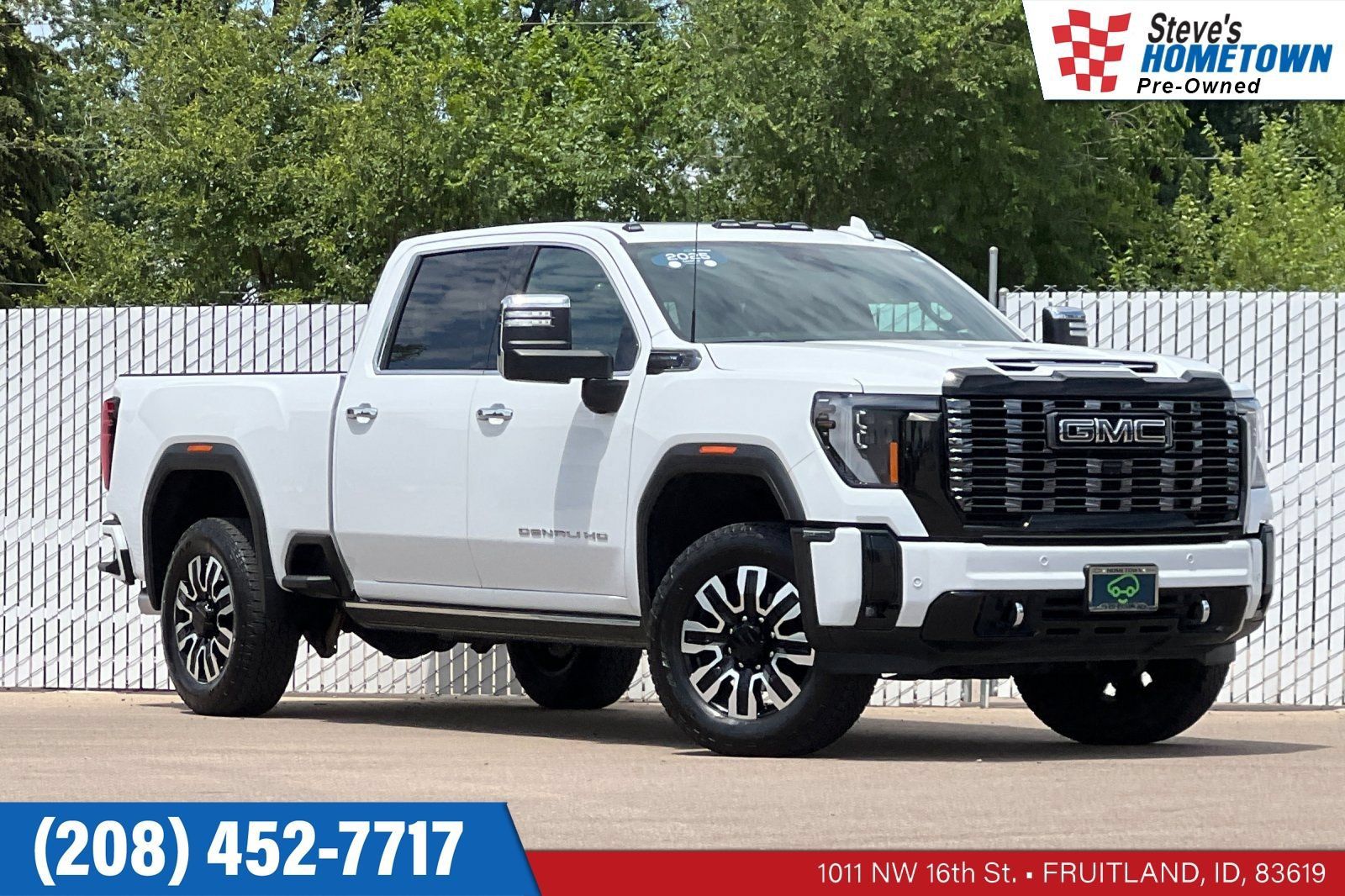 Used 2025 GMC Sierra 2500 Denali Ultimate AWD/4WD image 1