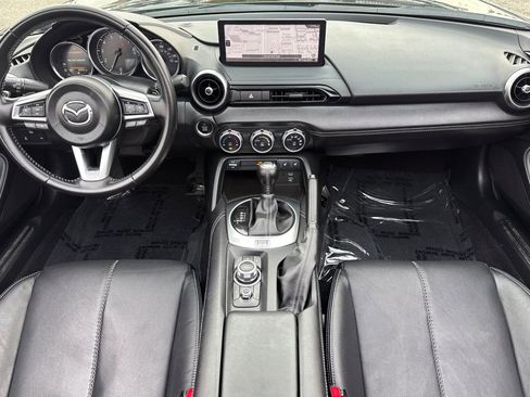 Used 2025 MAZDA MX-5 Miata RF Grand Touring RWD image 13