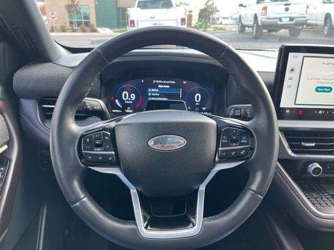 Used 2025 Ford Explorer Platinum w/ LUX Leather Package AWD/4WD image 37