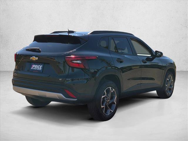 Used 2025 Chevrolet Trax LT FWD image 5