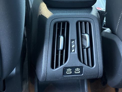 Used 2025 BMW X1 xDrive28i w/ Technology Package image 16