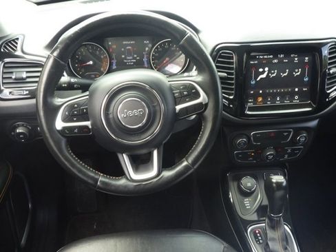 Used 2018 Jeep Compass Limited w/ Navigation Group image 9